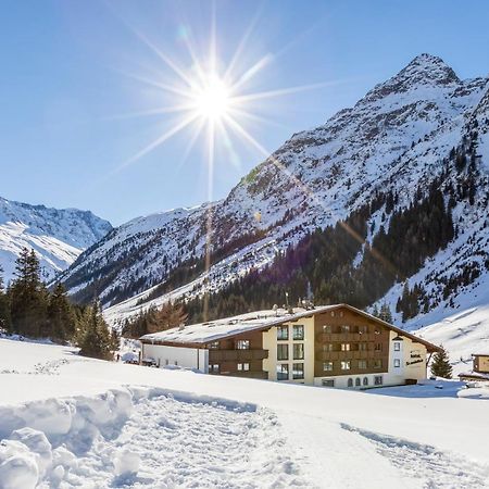 Hotel Sonnblick Sankt Leonhard im Pitztal Dış mekan fotoğraf