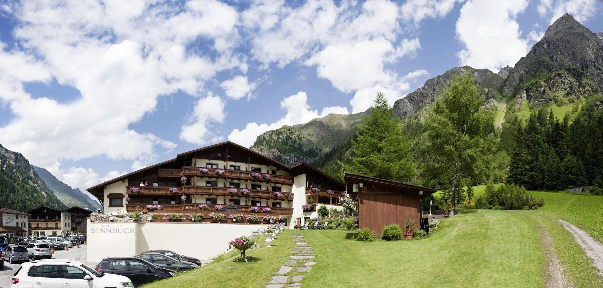 Hotel Sonnblick Sankt Leonhard im Pitztal Dış mekan fotoğraf